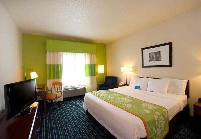 Fairfield Inn & Suites Traverse City Oda fotoğraf